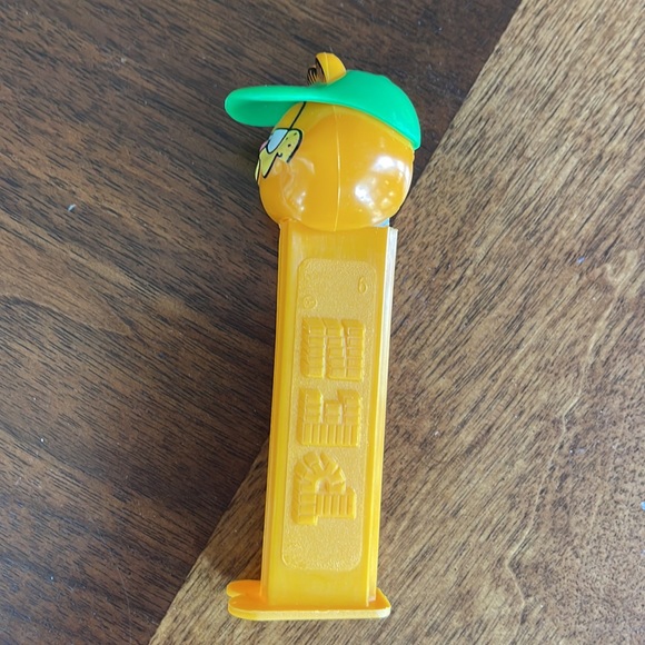 GARFIELD LOVERS VINTAGE 1978 GARFIELD PENCILS AND BONUS GARFIELD PEZ DISPENSER!! - Picture 5 of 6